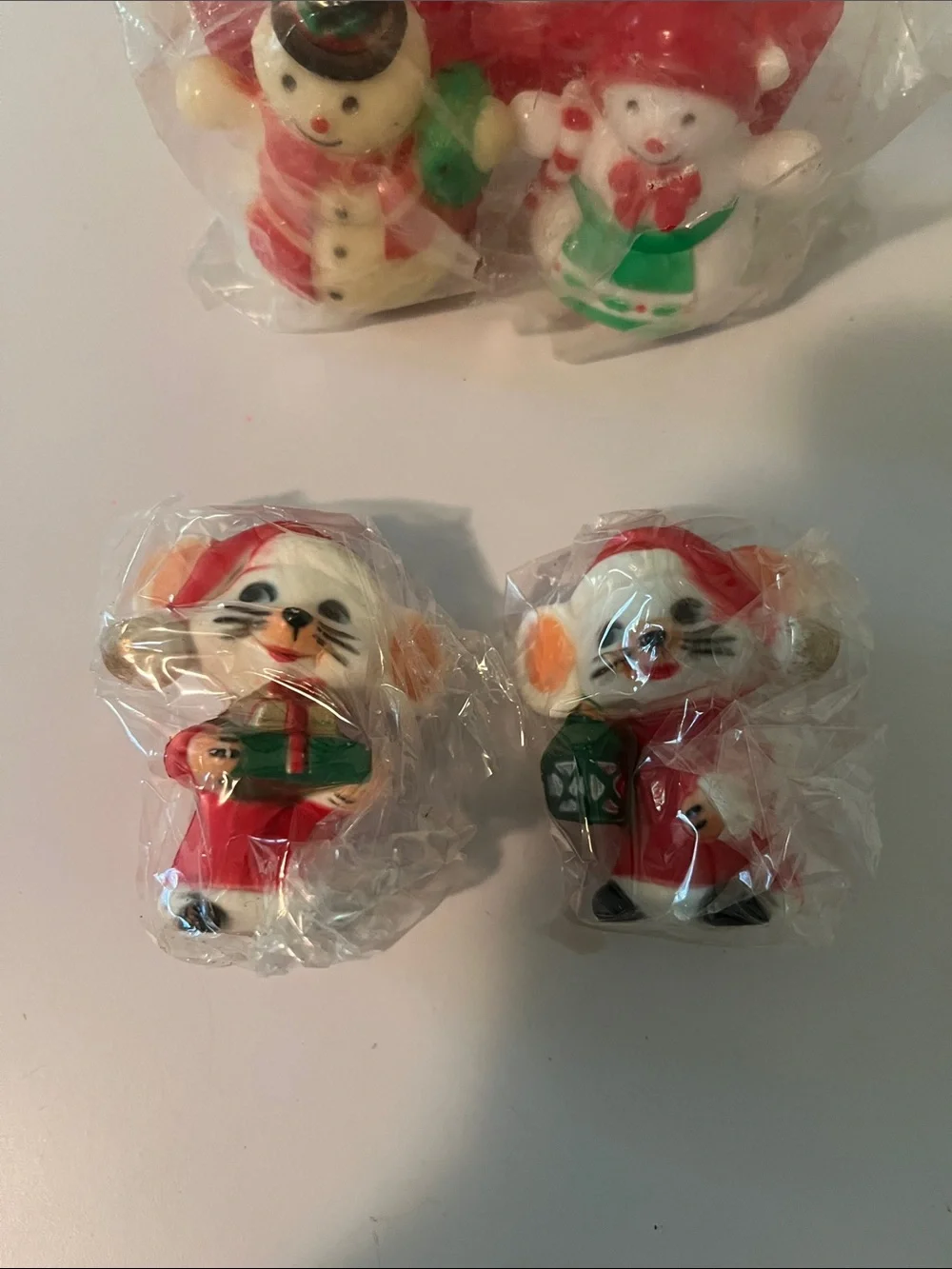 Vintage Christmas Salt and Pepper shakers.Snowmen & Yuletide mice in Red & Green